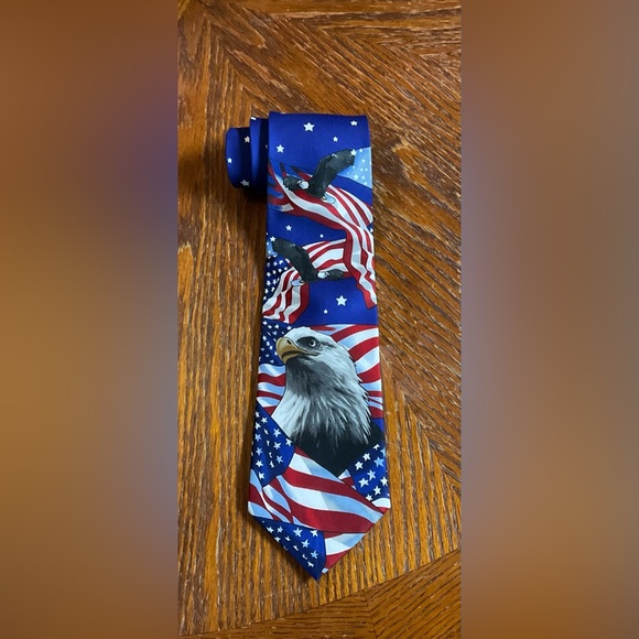 🇺🇸🦅Patriotic American Flag & Eagle Men’s Necktie! - Picture 3 of 15